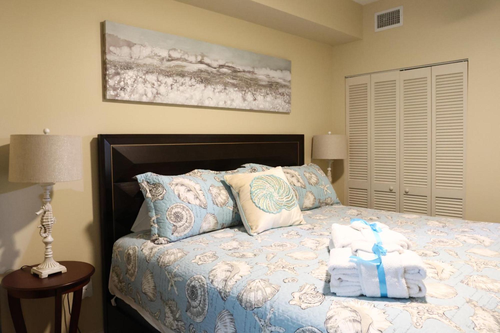 Aqua 1504 Beachfront Condo With Free Beach Chairs Panama City Beach Exterior photo